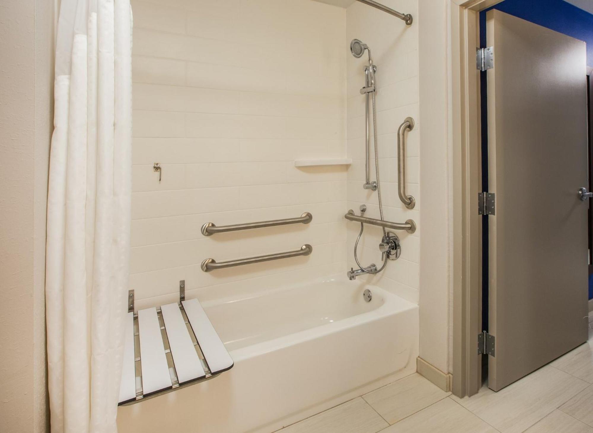 Holiday Inn Express & Suites Buford - Mall Of Georgia By Ihg Zewnętrze zdjęcie